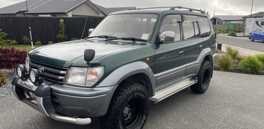 Book cross-border car hire with COMESA from Rwanda with reliable 4x4 vehicles, border documents, and flexible self-drive travel to Uganda and East Africa.